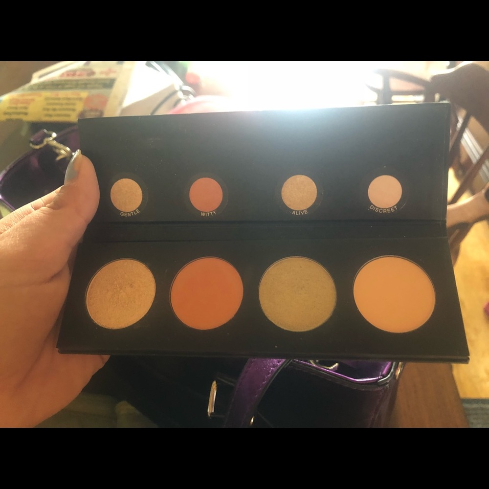 Younique Quad Eyeshadow